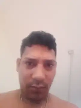 Snapshot of Petterleonel123 chatting on July 2, 1:06 pm Petterleonel123 online show from July 2, 1:06 pm