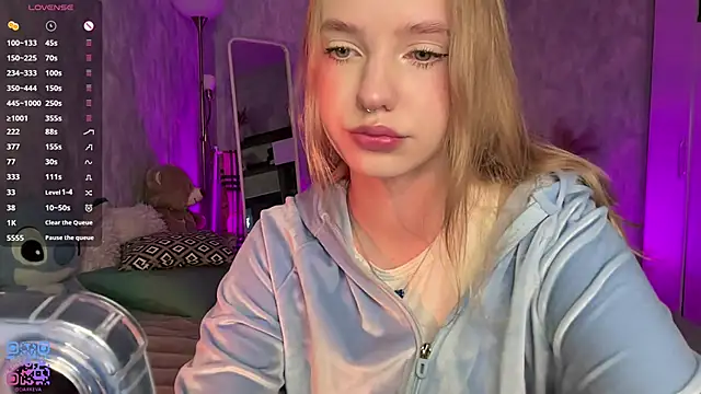 Snapshot of Eve_Dark_Side chatting on May 25, 6:01 am Eve Dark Side online show from May 25, 6:01 am