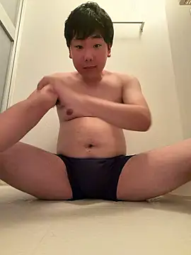 YuuYuu 010 online show from May 26, 9:57 pm