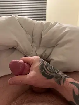 hardcock0987allthetime1 online show from May 11, 9:12 pm