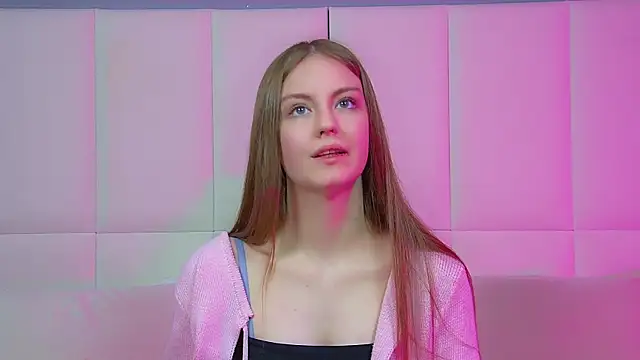 Snapshot of SofiaSarvains chatting on May 13, 6:48 pm SofiaSarvains online show from May 13, 6:48 pm