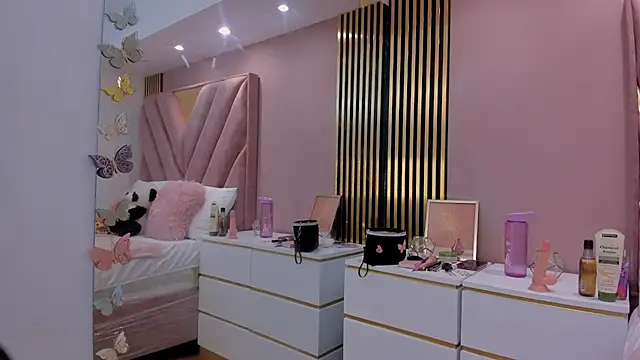 Anny bakers  online show from July 24, 11:28 am