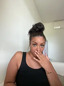 Snapshot of juicyprincess66 chatting on June 9, 4:19 pm juicyprincess66 online show from June 9, 4:19 pm