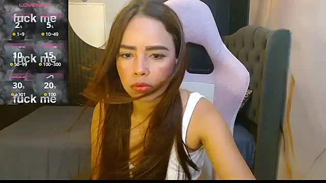 naomis 36 online show from July 25, 1:39 pm