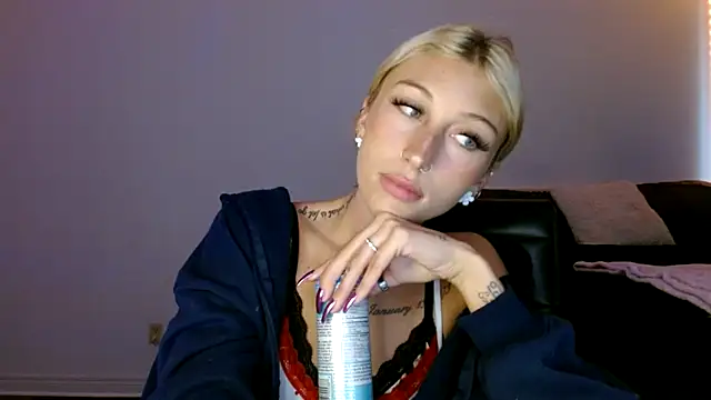 Itsirelandbby online show from May 8, 6:12 pm