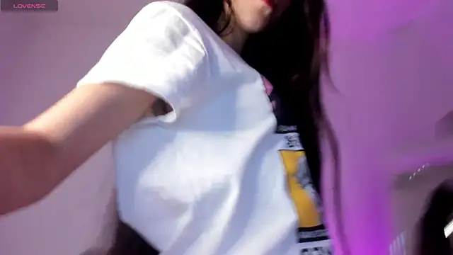 cutesofiaa online show from May 27, 6:37 pm