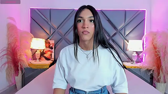 Snapshot of MadisonHerrera chatting on May 21, 5:21 pm MadisonHerrera online show from May 21, 5:21 pm