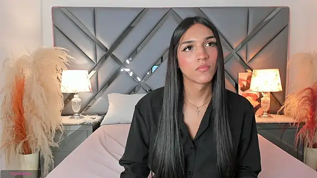 Snapshot of MadisonHerrera chatting on June 4, 5:28 pm MadisonHerrera online show from June 4, 5:28 pm