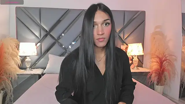 Snapshot of MadisonHerrera chatting on June 17, 5:45 pm MadisonHerrera online show from June 17, 5:45 pm