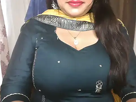 Snapshot of Yanshi23 chatting on July 10, 4:56 am Yanshi23 online show from July 10, 4:56 am