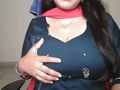 Snapshot of Yanshi23 chatting on July 28, 3:54 pm Yanshi23 online show from July 28, 3:54 pm