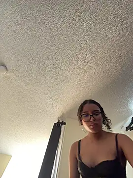 Snapshot of Bunny-fire chatting on May 15, 7:12 pm Bunny-fire online show from May 15, 7:12 pm