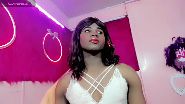 Snapshot of ambar_temptation chatting on June 10, 7:37 pm ambar temptation online show from June 10, 7:37 pm