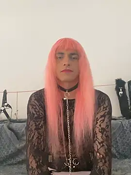 Snapshot of Leiatranslatex chatting on August 4, 6:01 pm Leiatranslatex online show from August 4, 6:01 pm