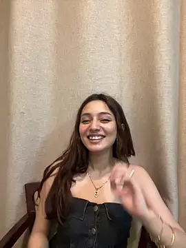 Snapshot of Lilywant chatting on June 4, 12:32 pm Lilywant online show from June 4, 12:32 pm