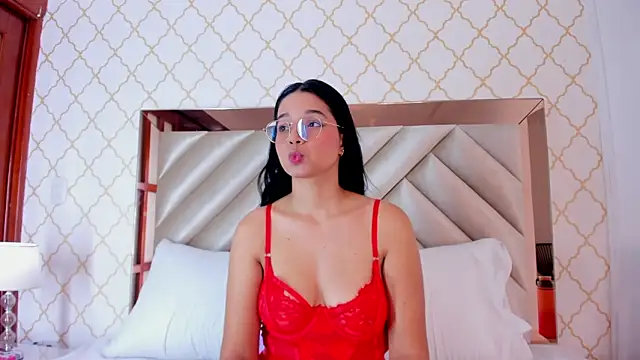 AnnieVanegas online show from May 29, 4:40 am