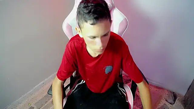 sombra 18 online show from June 12, 9:56 pm