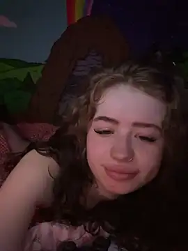 Snapshot of sexy_sadiee chatting on July 5, 10:38 pm sexy sadiee online show from July 5, 10:38 pm