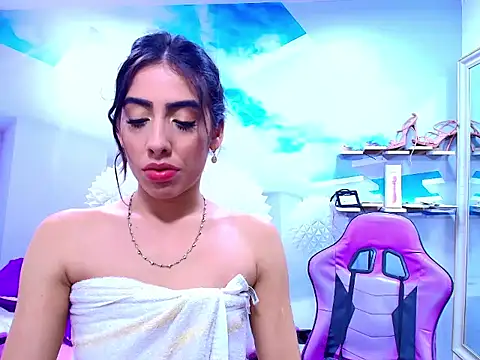AMBEL-ROSE online show from May 19, 4:08 am