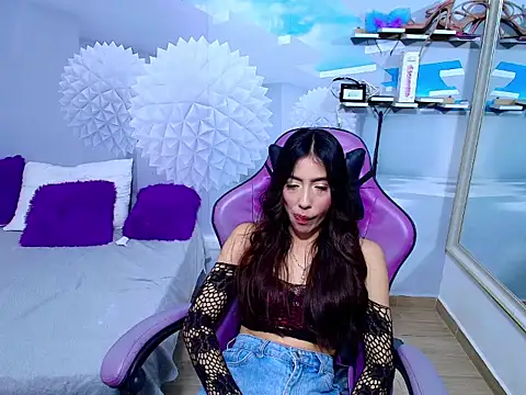AMBEL-ROSE online show from May 16, 4:33 am