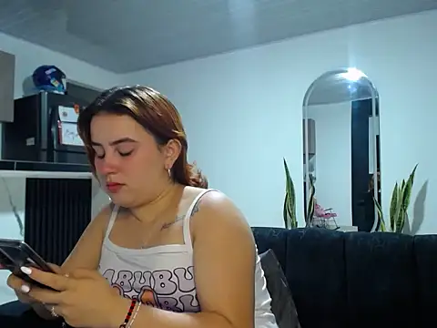 sweet bella 29 online show from May 20, 3:03 am