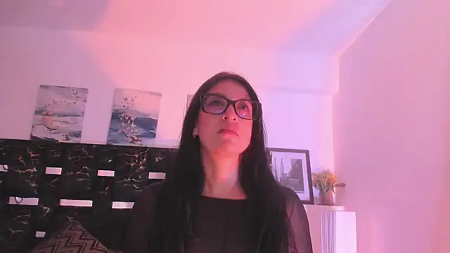 Snapshot of ZarayFeet chatting on June 12, 7:11 pm ZarayFeet online show from June 12, 7:11 pm