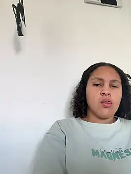 Selene Voon  online show from August 1, 9:57 pm