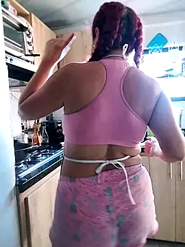 Tumilf online show from May 24, 1:44 pm