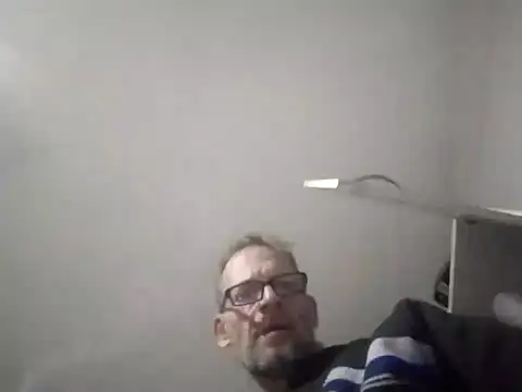 Snapshot of CulturedBus909 chatting on May 25, 6:34 am CulturedBus909 online show from May 25, 6:34 am