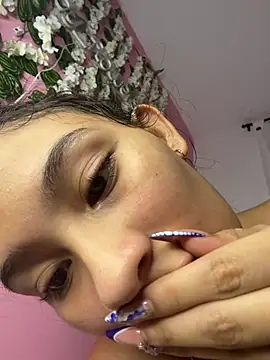 melody flowers18 online show from July 22, 3:52 am