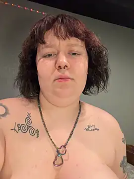 LilithNyxx online show from May 6, 4:16 am