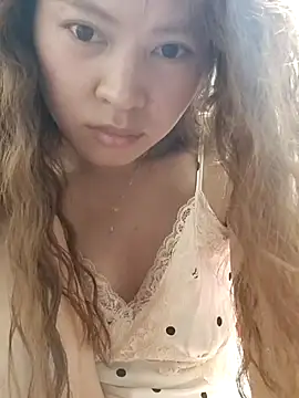 huiliu228 online show from May 10, 2:52 pm