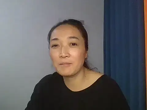 ZZXXMM520 online show from May 5, 10:07 am
