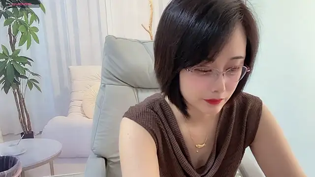 Snapshot of Naomi_Z chatting on May 27, 11:23 pm Naomi Z online show from May 27, 11:23 pm