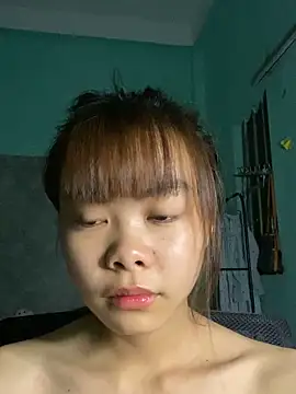 Snapshot of Cry_sexy chatting on May 28, 6:14 pm Cry sexy online show from May 28, 6:14 pm