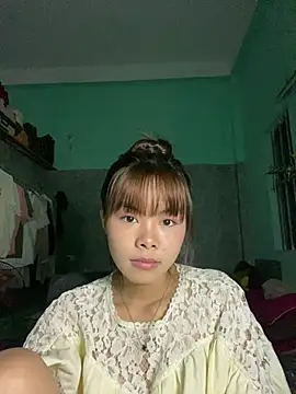 Snapshot of Cry_sexy chatting on May 9, 4:32 pm Cry sexy online show from May 9, 4:32 pm