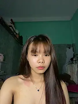 Snapshot of Cry_sexy chatting on June 12, 7:00 pm Cry sexy online show from June 12, 7:00 pm