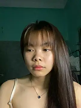 Snapshot of Cry_sexy chatting on June 9, 8:10 pm Cry sexy online show from June 9, 8:10 pm