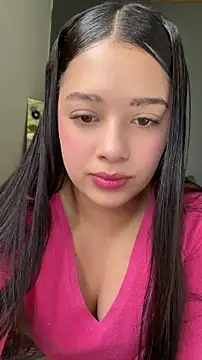 Snapshot of GlimmerRosse chatting on June 18, 4:56 pm GlimmerRosse online show from June 18, 4:56 pm