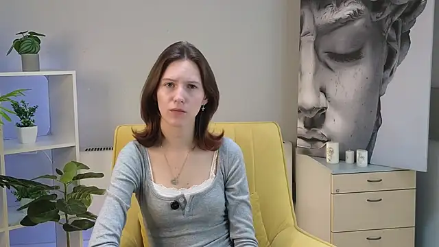 Snapshot of CortneyCagey chatting on May 8, 7:45 am CortneyCagey online show from May 8, 7:45 am