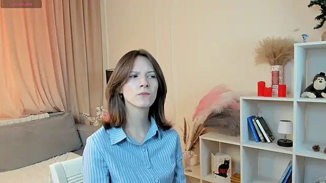 Snapshot of CortneyCagey chatting on May 24, 7:19 am CortneyCagey online show from May 24, 7:19 am