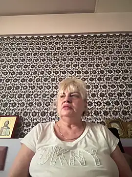 Snapshot of AnastasiaGrey777 chatting on June 17, 5:12 pm AnastasiaGrey777 online show from June 17, 5:12 pm