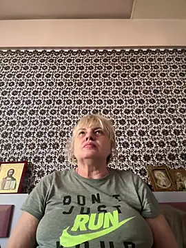 Snapshot of AnastasiaGrey777 chatting on June 21, 5:08 pm AnastasiaGrey777 online show from June 21, 5:08 pm