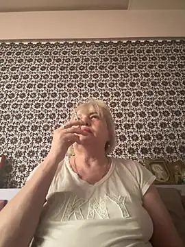AnastasiaGrey777 online show from July 3, 3:57 am