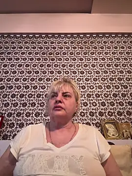 Snapshot of AnastasiaGrey777 chatting on June 14, 5:25 pm AnastasiaGrey777 online show from June 14, 5:25 pm
