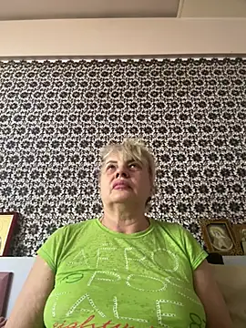 Snapshot of AnastasiaGrey777 chatting on June 15, 5:29 am AnastasiaGrey777 online show from June 15, 5:29 am