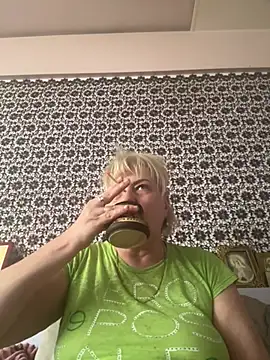 AnastasiaGrey777 online show from July 17, 4:21 am