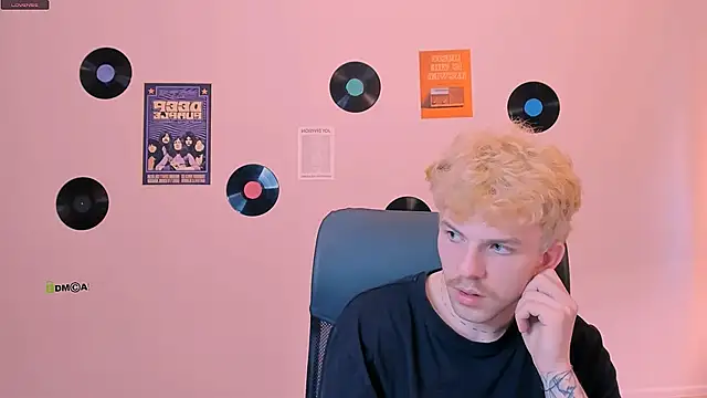 tyler wolf  online show from May 8, 9:46 am