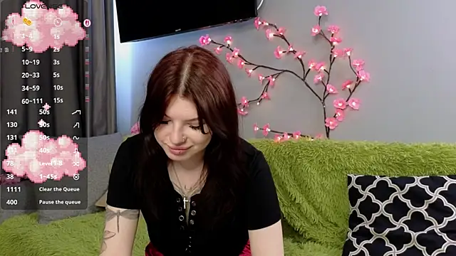Snapshot of AwareAnoxia chatting on June 27, 9:26 am AwareAnoxia online show from June 27, 9:26 am
