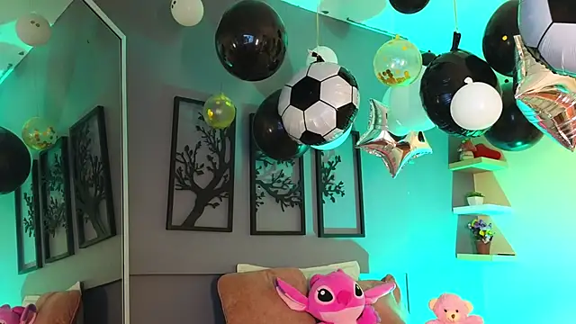 CelesteNoa online show from June 16, 12:49 pm